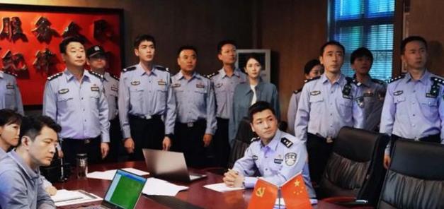 《警察荣誉》张若昀和白鹿原主演，最终评分8.5，编剧赵冬玲说，真实的生活很迷人。